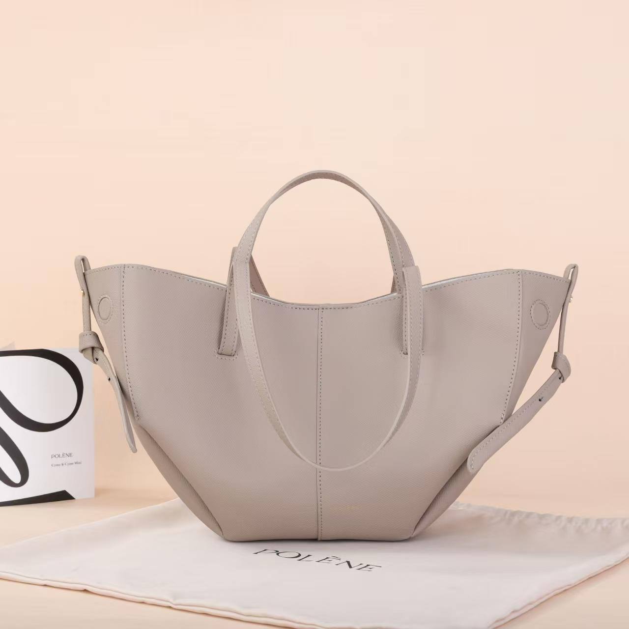 POLENE
120 dhs🪙🌨️ 

Zain143
 ♥️♥️♥️