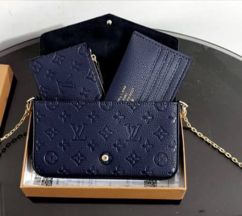 LV
75 dhs🇦🇪🇦🇪
high quality 
With box

Zain26
♥️♥️♥️