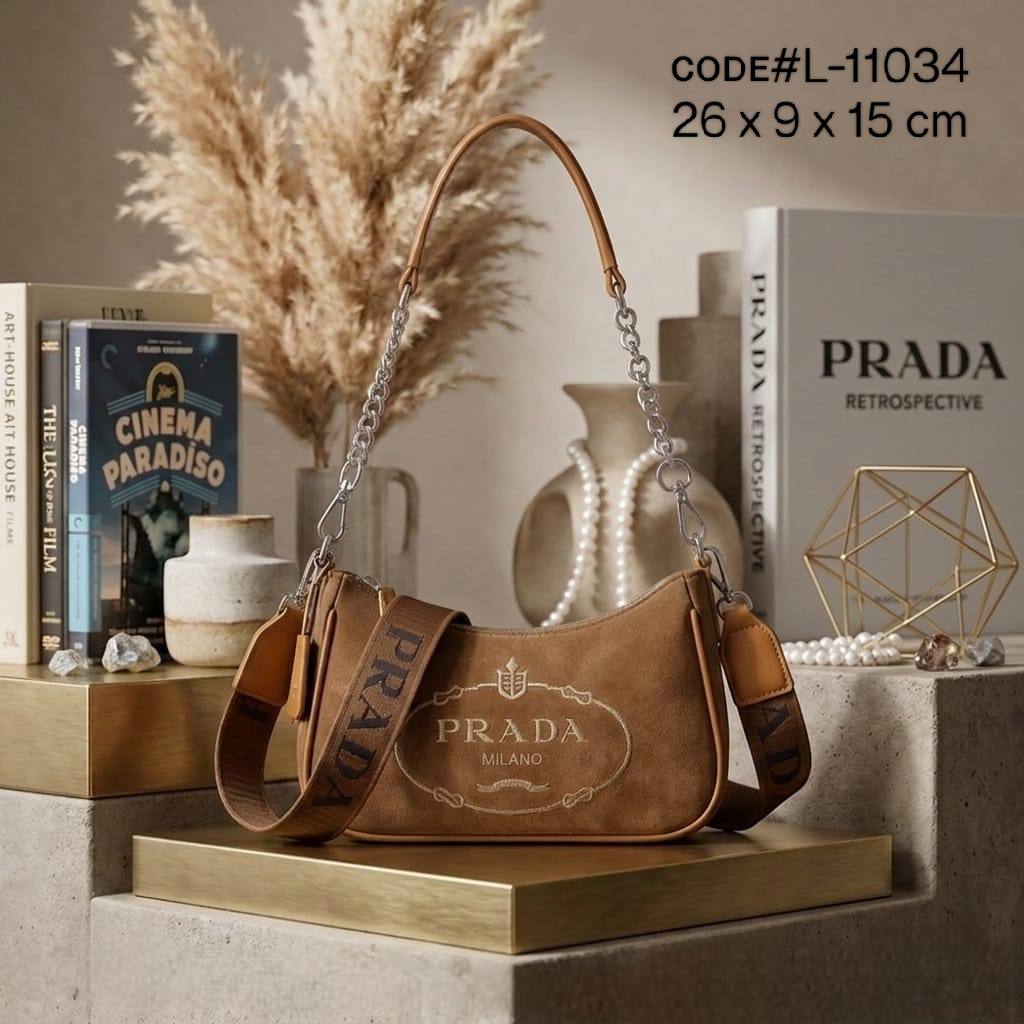PRADA sʜᴏᴜʟᴅᴇʀ ʙᴀɢ
sᴜᴀᴅᴇ ʟᴇᴀᴛʜᴇʀ ᴍᴀᴛᴇʀɪᴀʟ
ᴇᴍʙʀᴏɪᴅᴇᴅ ʟᴏɢᴏ
ᴡɪᴛʜ ʟᴏɴɢ sᴛʀᴀᴘ
sɪᴢᴇ : 26 cm
ᴡɪᴛʜ ᴏᴜᴛ BOX

65 dhs✅

Zain31
♥️♥️♥️