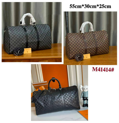 LV TRAVELLING BAG 
GOOD QUALITY 
120 dhs✅
SIZE : 55cm

Zain39
♥️♥️♥️