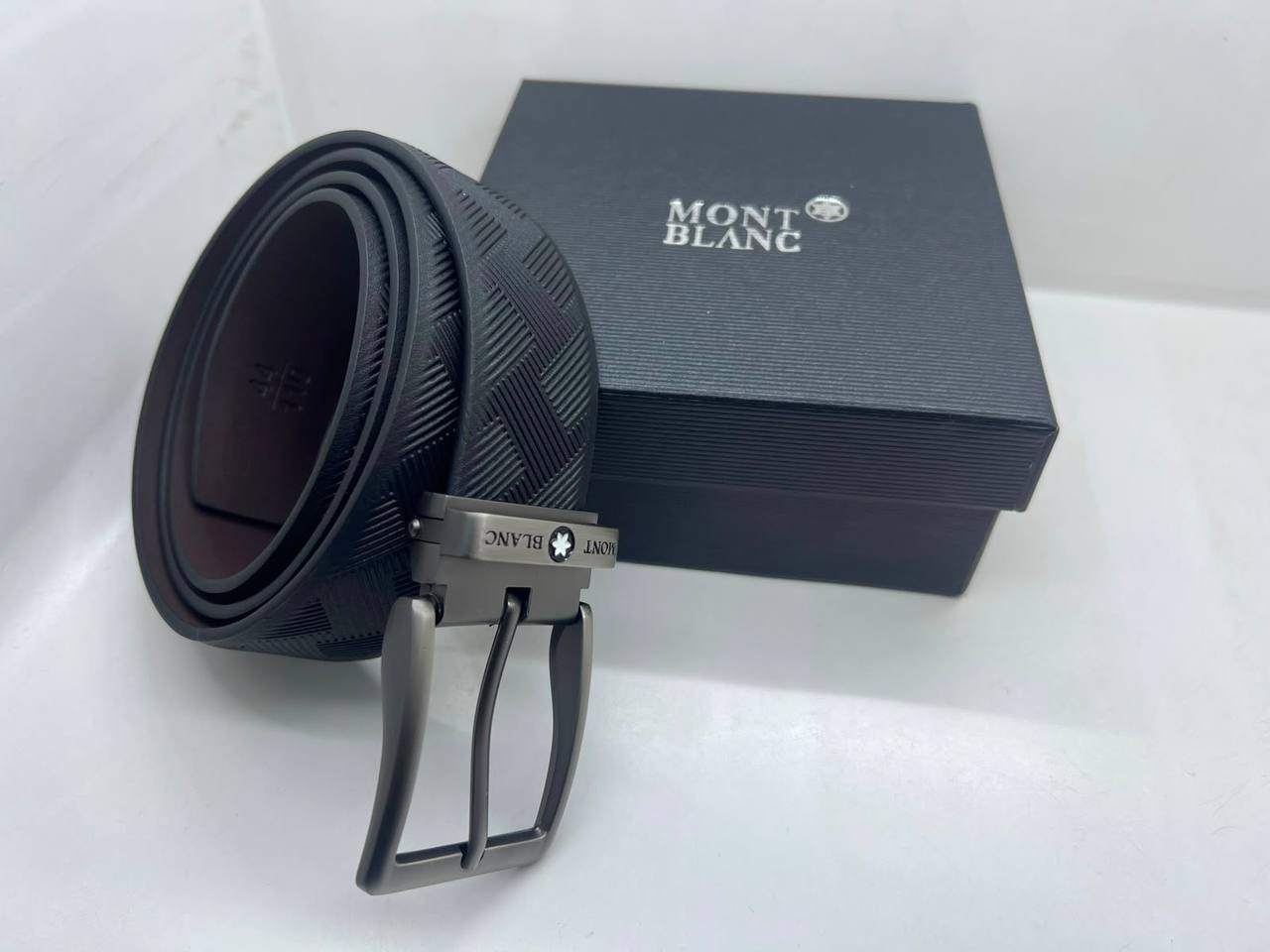 Belts
65 dhs✅

with box
🎁🎁🎁

Zain182
♥️♥️♥️