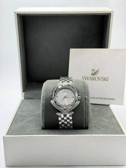 SWAROVSKI 
55 dhs✅

Zain08
♥️♥️♥️