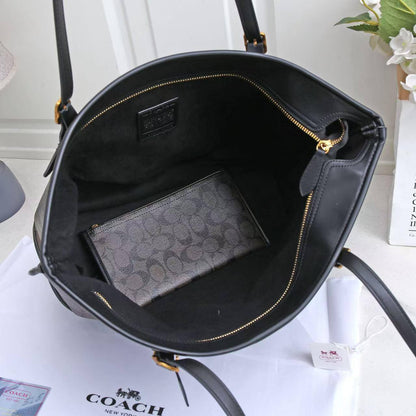 COACH

 NEW CAME 

HIGH QUALITY  

110 DHS🇦🇪🇦🇪🇦🇪

Zain295
♥️♥️♥️