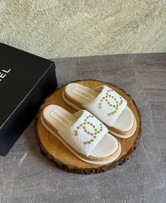 CHANEL 💫😍

SuperMaster Quality 💯

450 dhs🇦🇪🇦🇪🇦🇪

Size: 36-41 💥

Zain171
♥️♥️♥️