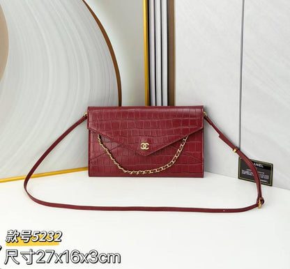 Chanel
Master❣️❣️
27cm🫶🏼🫶🏼 
220 dhs🇦🇪🇦🇪
with box

Zain297
♥️♥️♥️