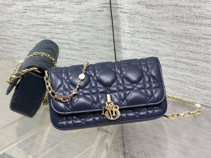 *Dior Talk Phone Pouch✅*
*Size 18 cm*
For Price 👇 WTSP Text Zain 0568585901

Zain274
♥️♥️♥️