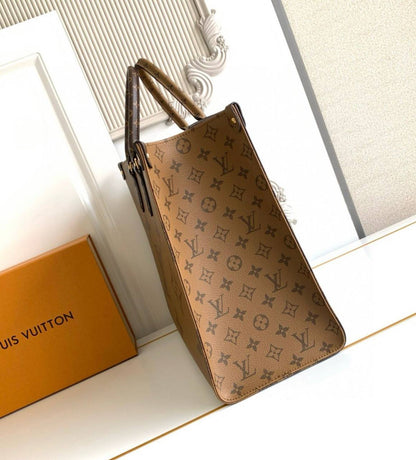 LV
ONTHEGO BIG SIZE NEW CAME GOOD QUALITY 
110 dhs🇦🇪🇦🇪

Zain295
♥️♥️♥️
