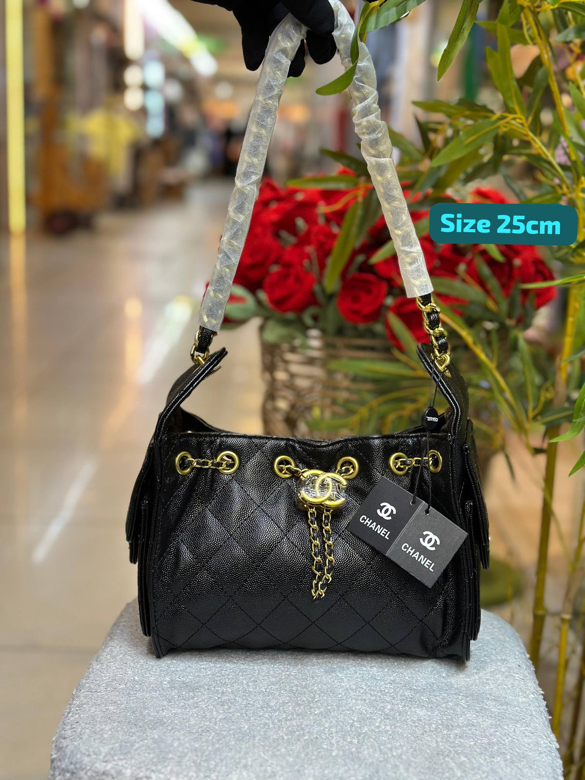 Chanel
Caviar
Good quality 
120 dhs✅✅

Zain186
♥️♥️♥️