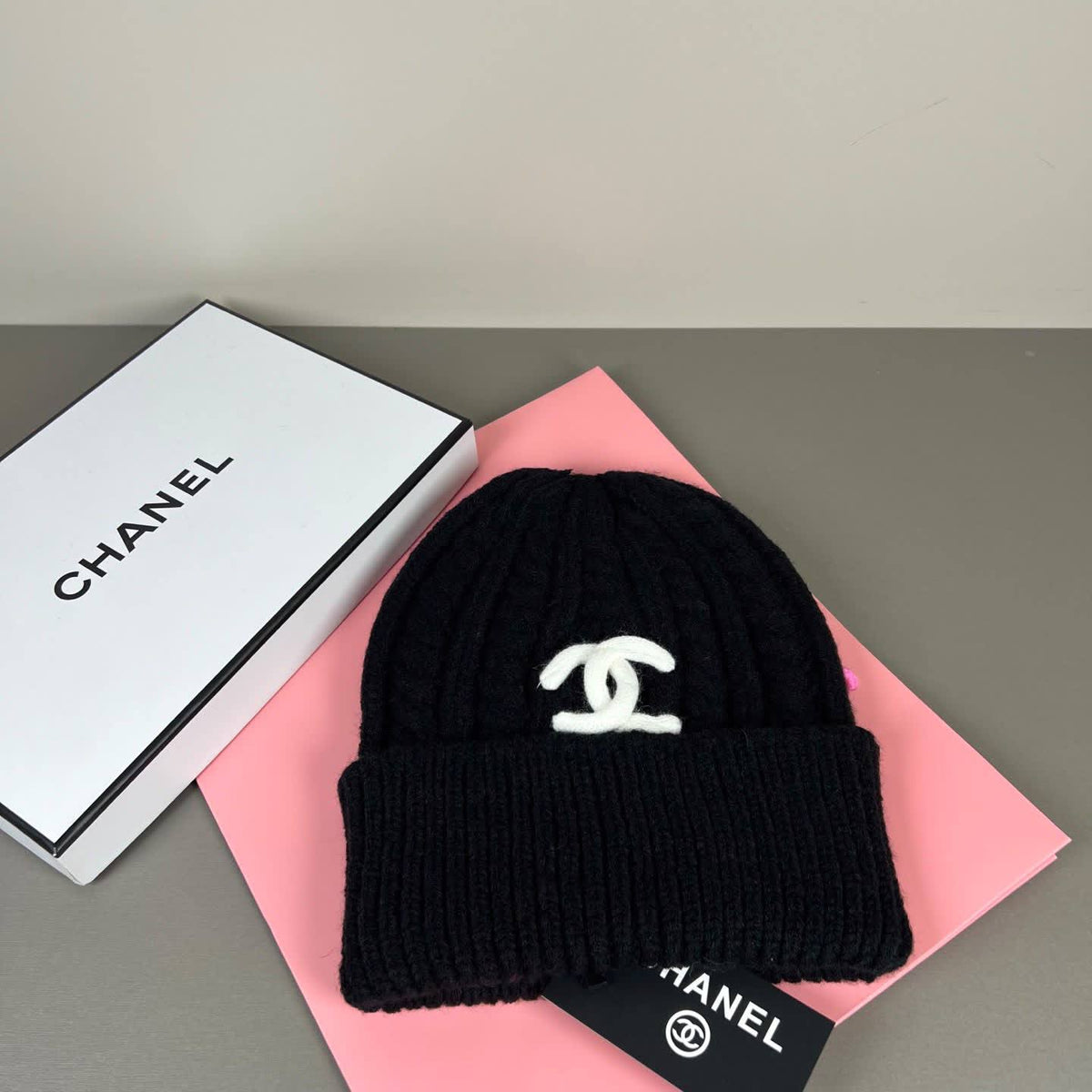 CHANEL

VVIP QUALITY
180 dhs🇦🇪🇦🇪

Zain281
♥️♥️♥️