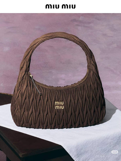 Miu Miu
Master
For Price 👇 WTSP Text Zain 0568585901

Zain10
♥️♥️♥️