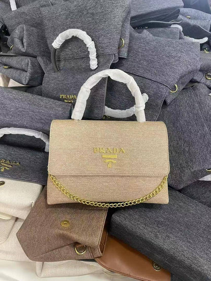 Prada - Chanel - Hermes
95 dhs✅
high quality25cm

Zain26
♥️♥️♥️
