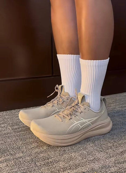 ASICS Gel Nimbus 28 , master 
Size 36 to 45 , 
250 dhs✅

Zain196
♥️♥️♥️
