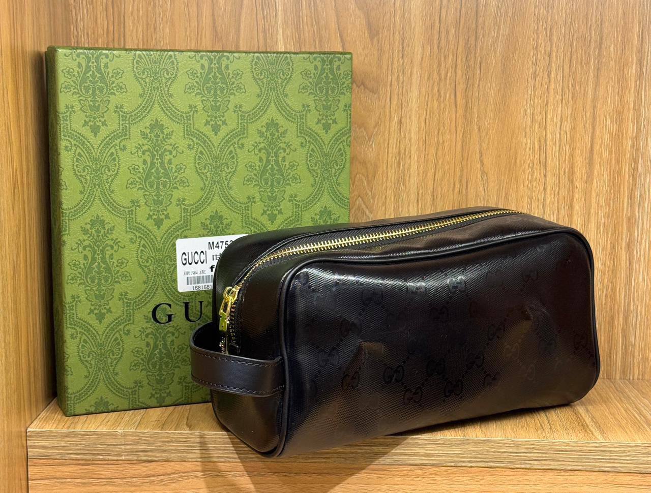 LV
Best quality with box’s 
75 dhs✅
size 25 cm

Zain290
♥️♥️♥️