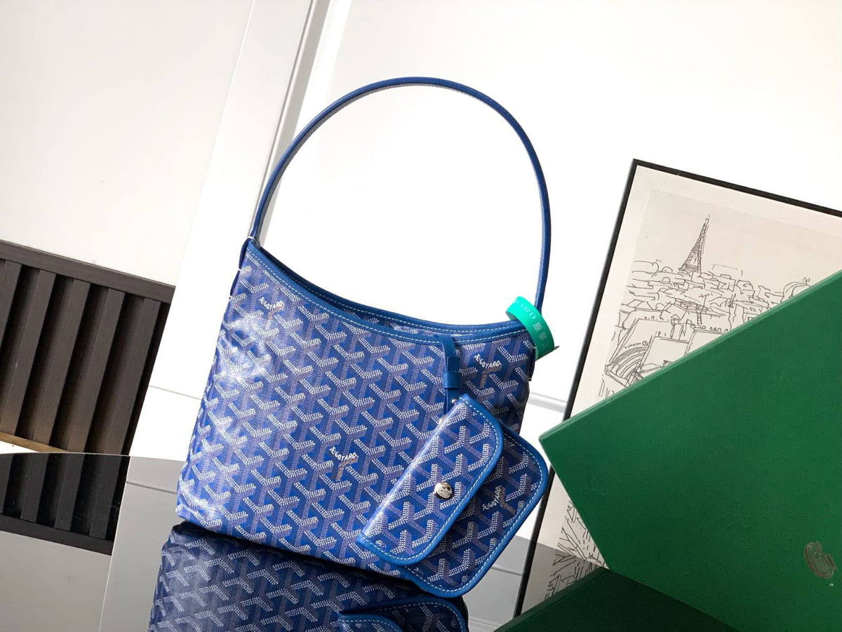 Goyard Boheme 
Hobo

 Goyardine✅ 
Size 20 cm

For Price 👇 WhatsApp✅
0568585901 
0507557372
0552275751 Owner Zain 👌

Zain274
♥️♥️♥️