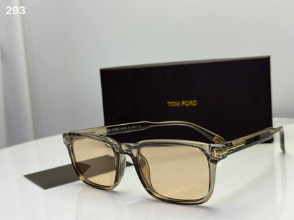 TomFord

55 DHS🇦🇪🇦🇪🇦🇪

Good quality 

Zain182
♥️♥️♥️