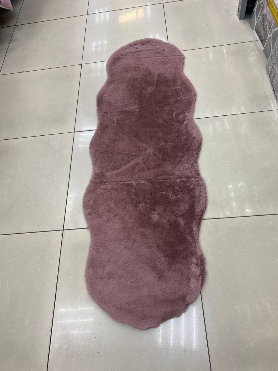 Rugs 
Size 180/60
80 dhs✅

Zain99
♥️♥️♥️