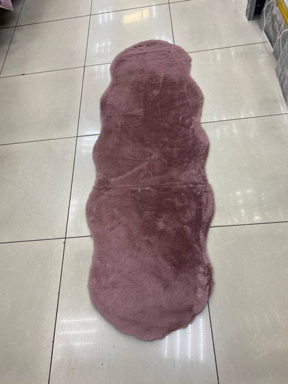 Rugs 
Size 180/60
80 dhs✅

Zain99
♥️♥️♥️