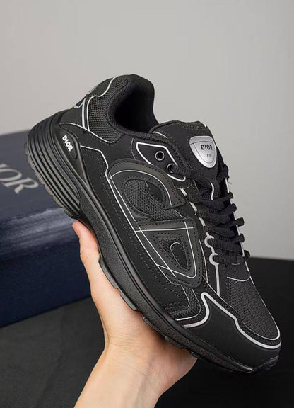 Dior
New
Size 39 to 45
150 dhs🪙🌨️

Zain241
♥️♥️♥️