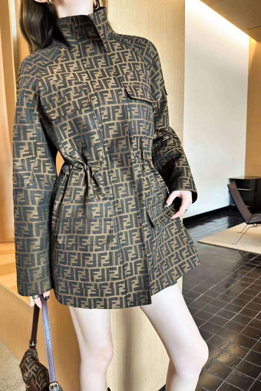 *New collections 💕💕    
270 dhs🪙🌨️
*good  quality  
*Sizes:S M L xl* 
*AVAILABL

Zain231
♥️♥️♥️