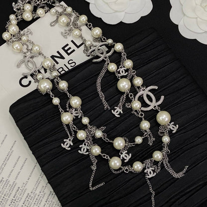 CHANEL 
Necklace 😍
Master quality 💯
With normal boxes 🗃️ 
170 dhs🇦🇪🇦🇪
With master box 📦 
210 dhs🇦🇪🇦🇪

Zain216
♥️♥️♥️