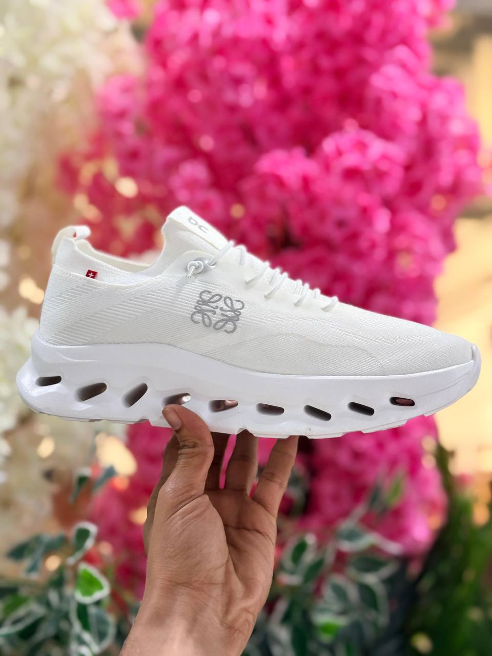 Loewe
Size…39…to…45
100 dhs✅

Zain163
♥️♥️♥️