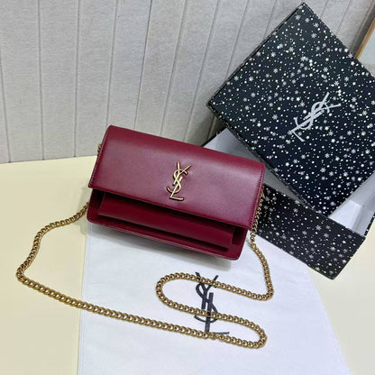 YSL
95 dhs✅
With box

Zain219
♥️♥️♥️