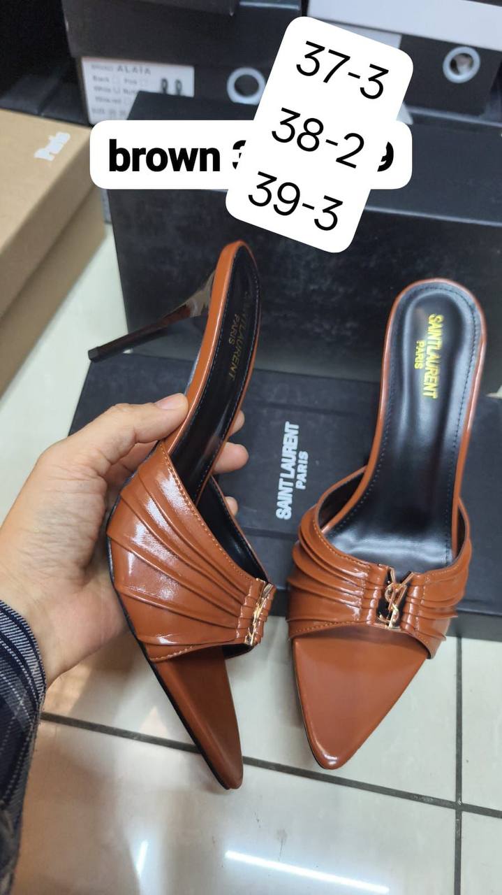 YSL

110 dhs✅

Zain146
♥️♥️♥️