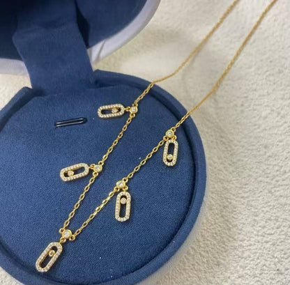 Messika ❤️‍🔥*
Necklace 💥
Master quality 💯
With normal boxes 🗃️ 
55 dhs💛
With master box 📦 
90 dhs💛

Zain216