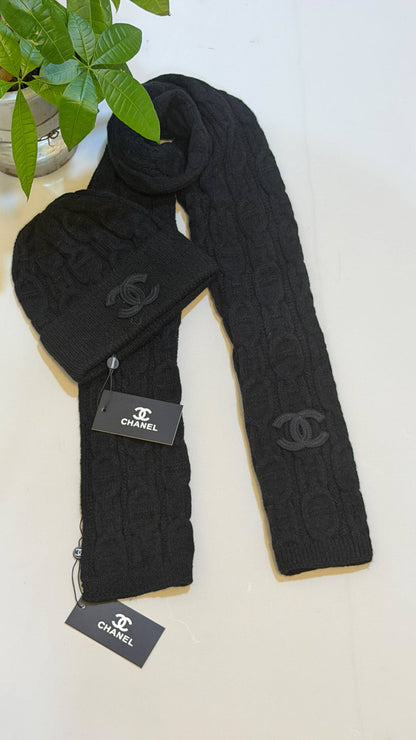 CHANEL SET
💙*VVIP QUALITY*💙
410 dhs✅✅

Zain281
♥️♥️♥️