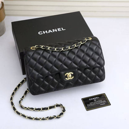 Chanel

with box
🎁🎁🎁

110 dhs✅
good quality

Zain143
♥️♥️♥️