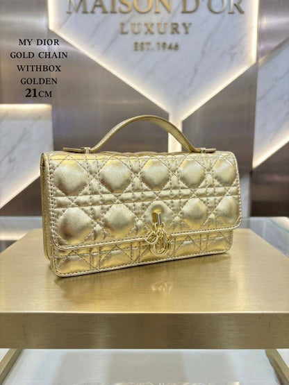 ᴍʏ ᴅɪᴏʀ ᴍɪɴɪ ʙᴀɢ
Dior
ᴛᴏᴘ ʜᴀɴᴅʟᴇ/ ɢᴏʟᴅᴇɴ ᴄʜᴀɪɴ
ᴡɪᴛʜʙᴏx
ʟᴀᴍʙsᴋɪɴ ᴍᴀᴛᴇʀɪᴀʟ
sɪᴢᴇ:𝟐𝟏ᴄᴍ
105 dhs🇦🇪🇦🇪

Zain56
♥️♥️♥️