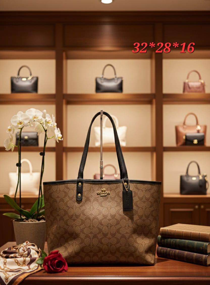 COACH TOTE
95 dhs🪙🌨️

Zain254
♥️♥️♥️