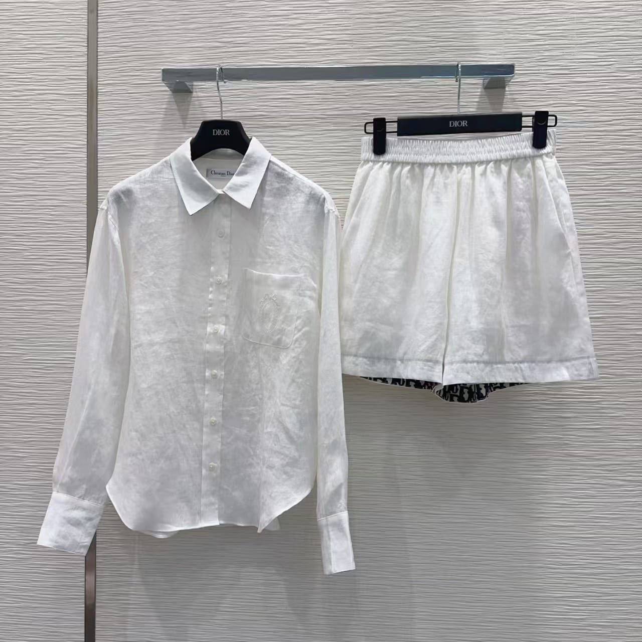 *New collections*                                                
DIOR
*Super Master quality*
*Sizes: S M L* 
410 dhs✅

Zain308
♥️♥️♥️