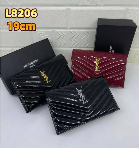 YSL

90 dhs✅

with box 
🎁🎁🎁

Zain13
♥️♥️♥️