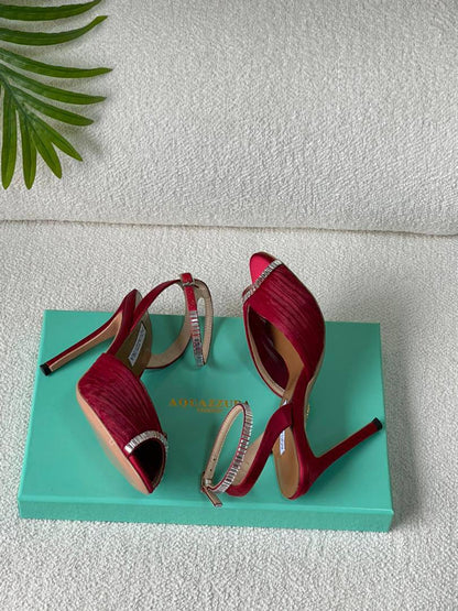 AQUAZZURA
SuperMaster Quality 💯
450 dhs🪙🌨️
Size: 36-41💥

Zain171
♥️♥️♥️