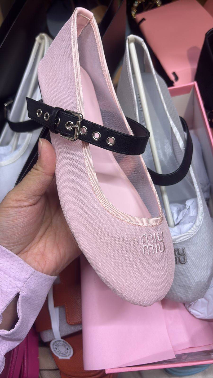 Miu Miu Ballet
Size 36-41
120 dhs🪙🌨️

Zain145
♥️♥️♥️