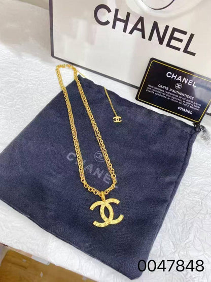 *Stainless steel ❤️‍🔥*
Mix items 🌸
Non tarnish 💯
With black boxes 🗃️ 
20 dhs💓
With normal boxes 📦 
And paper bag🛍️
30 dhs💓

Zain216
♥️♥️♥️
