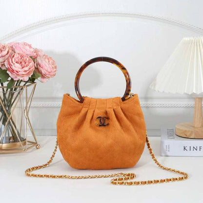 Chanel

120 dhs🇦🇪 

each with box

Zain29
♥️♥️♥️