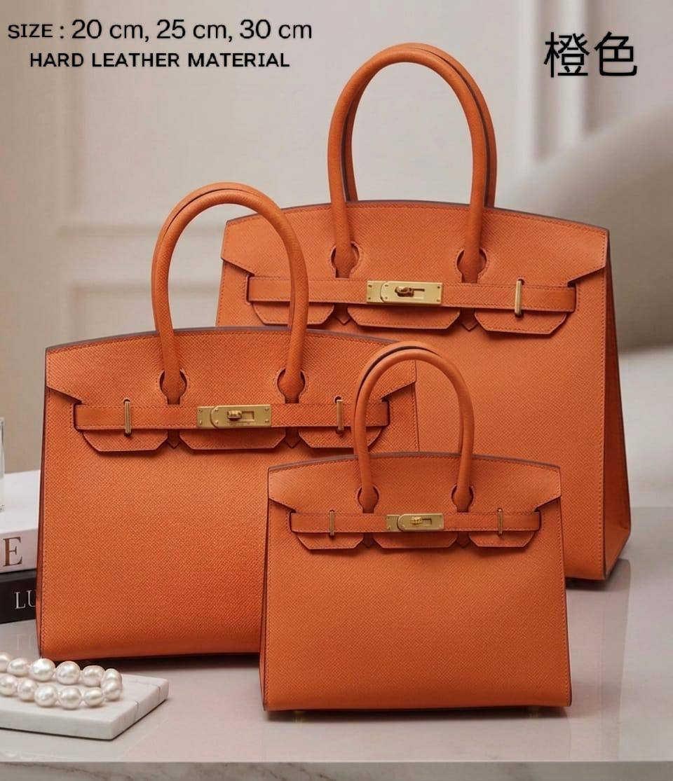 HERMES ʙɪʀᴋɪɴs
ʜᴀʀᴅ ʟᴇᴀᴛʜᴇʀ ᴍᴀᴛᴇʀɪᴀʟ
ɢᴏʟᴅ ʜᴀʀᴅᴡᴀʀᴇ
ᴡɪᴛʜ ʟᴏɴɢ ʙᴇʟᴛ sᴛʀᴀᴘ

sɪᴢᴇ 20 cm Pʀɪᴄᴇ :*110 ᴅʜs* 

sɪᴢᴇ 25 ᴄm Pʀɪᴄᴇ : *115 ᴅʜs* 

sɪᴢᴇ 30 ᴄm Pʀɪᴄᴇ : *120 ᴅʜs* 

Zain31
♥️♥️♥️