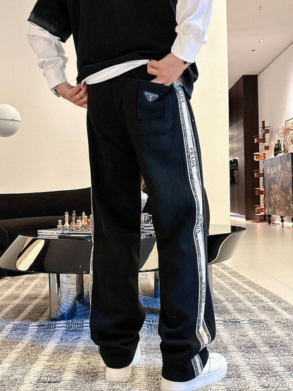 *NEW PRADA*
*♕ 𝐒𝐔𝐏𝐄𝐑 𝐌𝐀𝐒𝐓𝐄𝐑 ♕*
*SIZE: M,L,XL,XXL,XXXL*
300 dhs🪙💚

Zain227
♥️♥️♥️