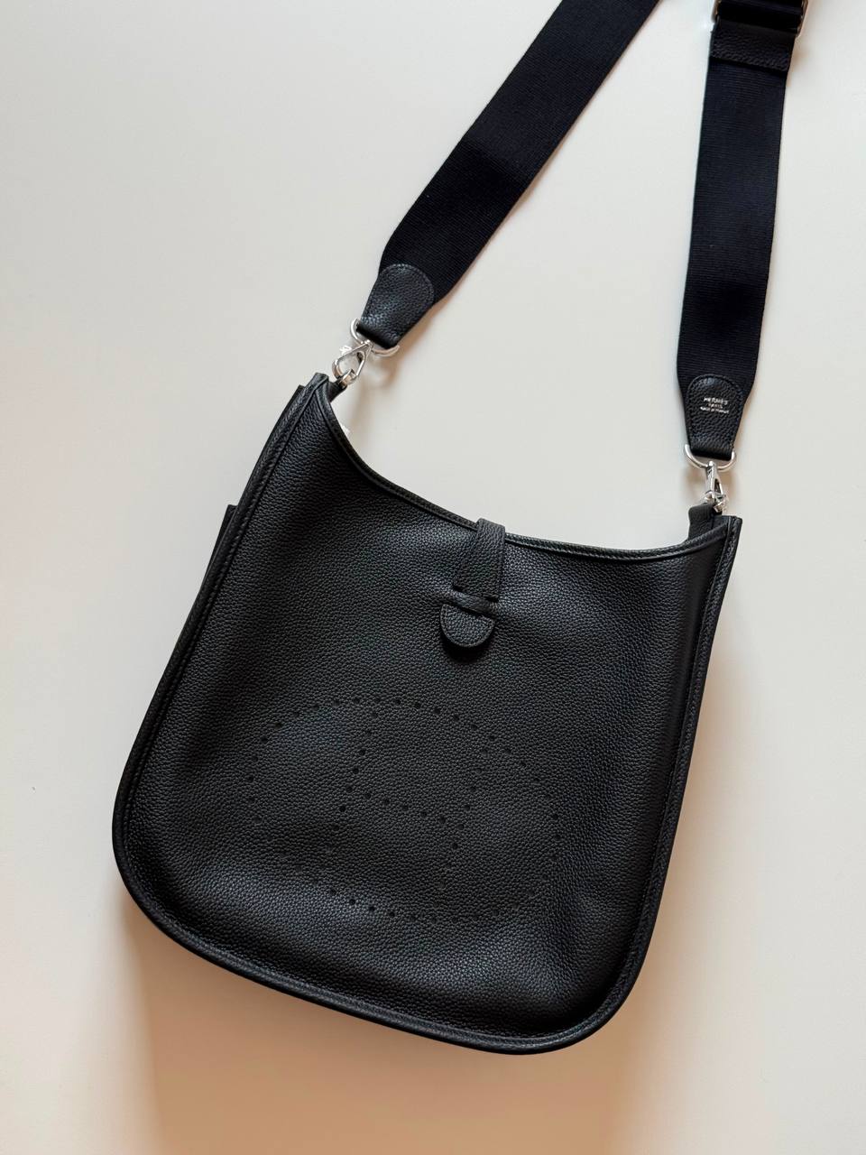 Hermes evelyne 29cm💕Master quality 😍with box❤️
370 dhs🇦🇪🇦🇪

Zain51
♥️♥️♥️