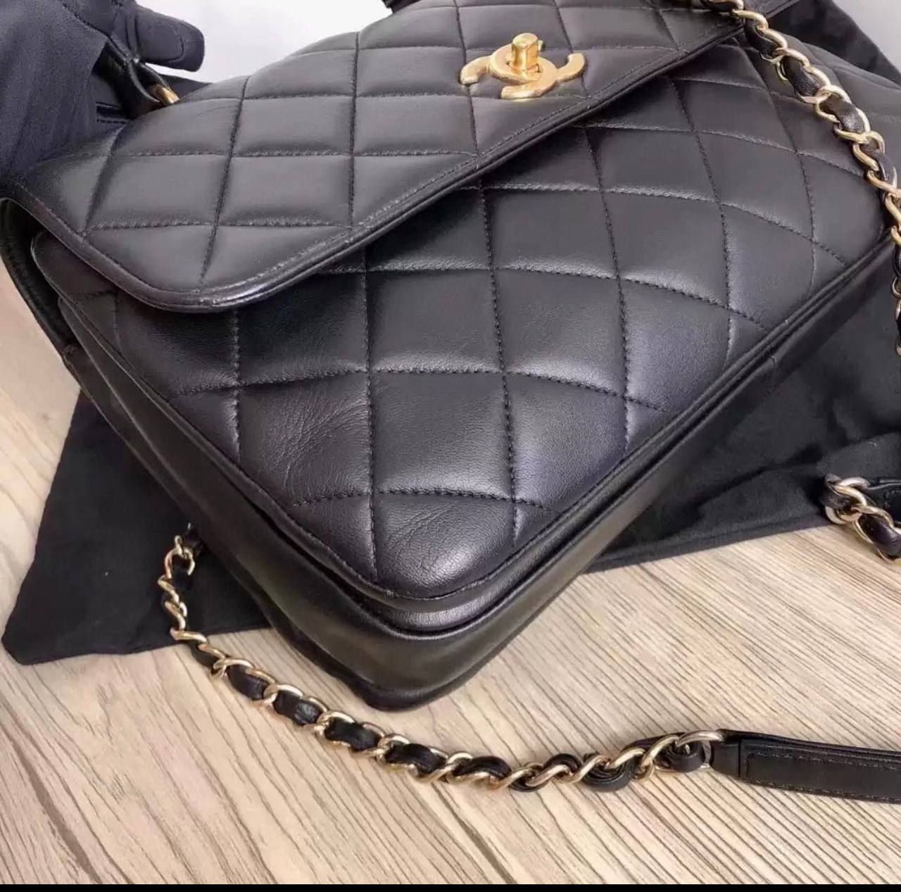 CHANEL
 GOOD QUALITY
110 dhs✅

Zain295
♥️♥️♥️