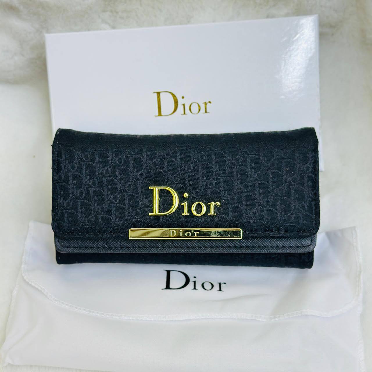 Wallets
30 dhs✅

Zain40
♥️♥️♥️