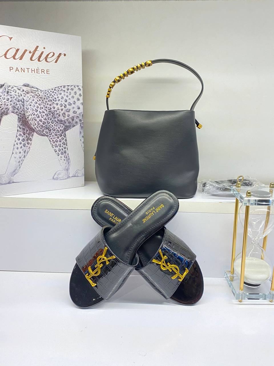 Bag & Slipper Set
160 dhs✅
Size 36…..41

Zain161
♥️♥️♥️