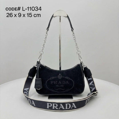 PRADA sʜᴏᴜʟᴅᴇʀ ʙᴀɢ
sᴜᴀᴅᴇ ʟᴇᴀᴛʜᴇʀ ᴍᴀᴛᴇʀɪᴀʟ
ᴇᴍʙʀᴏɪᴅᴇᴅ ʟᴏɢᴏ
ᴡɪᴛʜ ʟᴏɴɢ sᴛʀᴀᴘ
sɪᴢᴇ : 26 cm
ᴡɪᴛʜ ᴏᴜᴛ BOX

65 dhs✅

Zain31
♥️♥️♥️