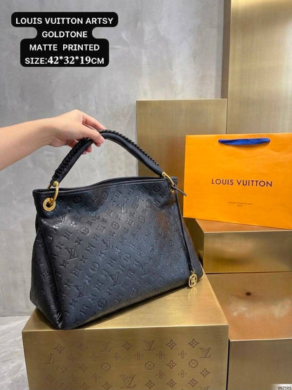 LV
ᴀʀᴛsʏ 
ʜᴀɴᴅʙᴀɢ ɢᴏʟᴅᴛᴏɴᴇ
ᴄᴏᴀᴛᴇᴅ ᴄᴀɴᴠᴀs ʟᴇᴀᴛʜᴇʀ 
sɪᴢᴇ:42ᴄᴍ
110 dhs✅

Zain56
♥️♥️♥️