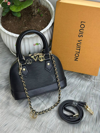 LV ALMA
SIZE  ……… 20CM 
100 dhs✅

With BOX
🎁🎁🎁

Zain244
♥️♥️♥️
