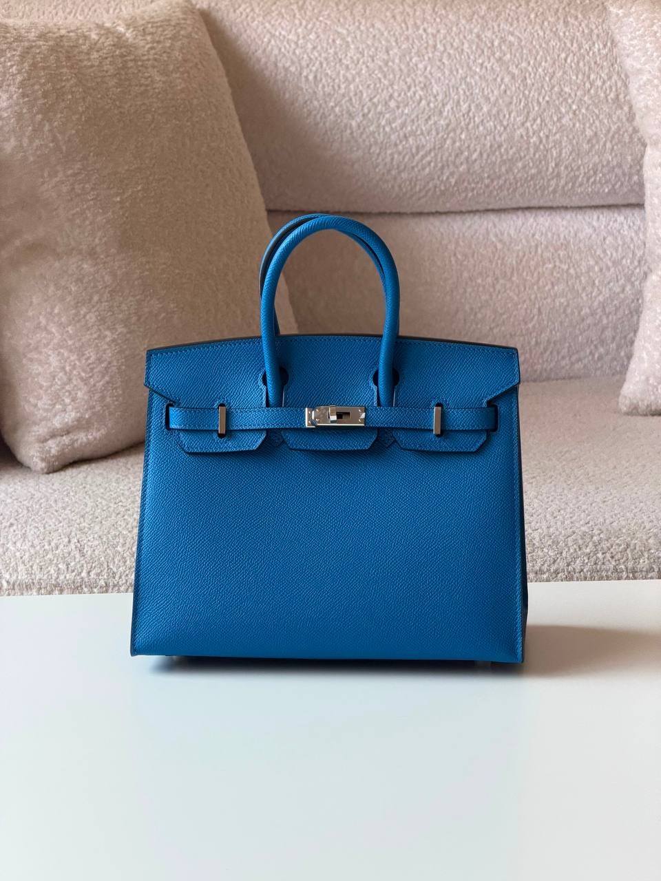 Hermes birkin 25cm💕super master quality😍with box❤️
600 dhs🇦🇪🇦🇪

Zain52
♥️♥️♥️