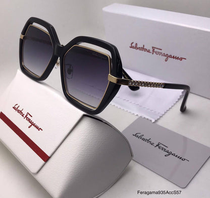 Ladies sunglasses 
masters quality 
180 dhs👑

Zain126
♥️♥️♥️
