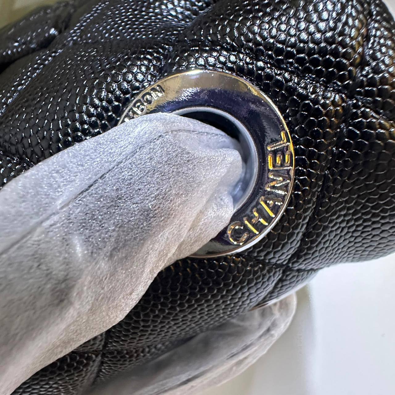 CHANEL NEW CAME HIGH QUALITY WITH FOLDING BOX 
130 dhs🇦🇪🇦🇪
(caviar)

Zain295
♥️♥️♥️